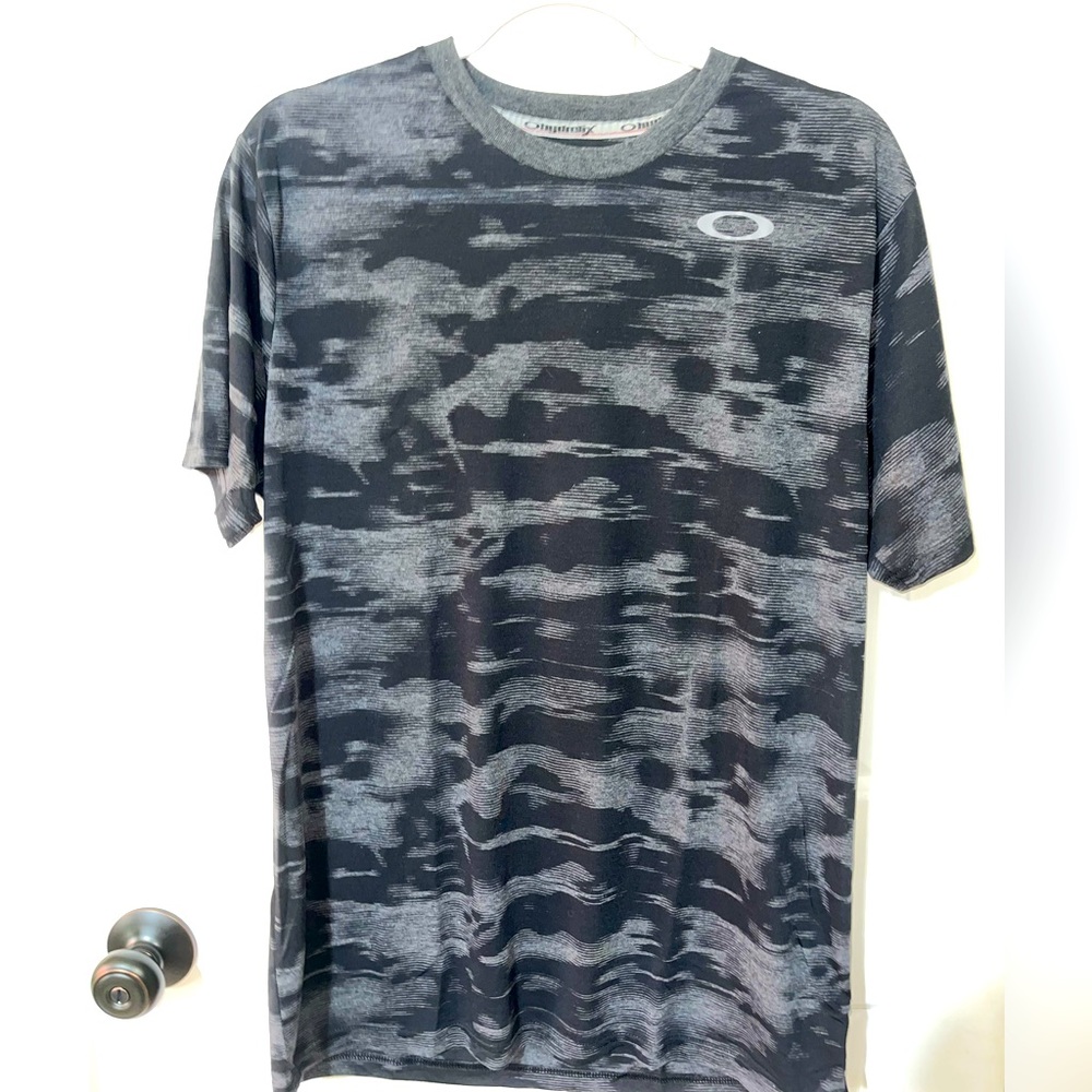 Oakley training tee!